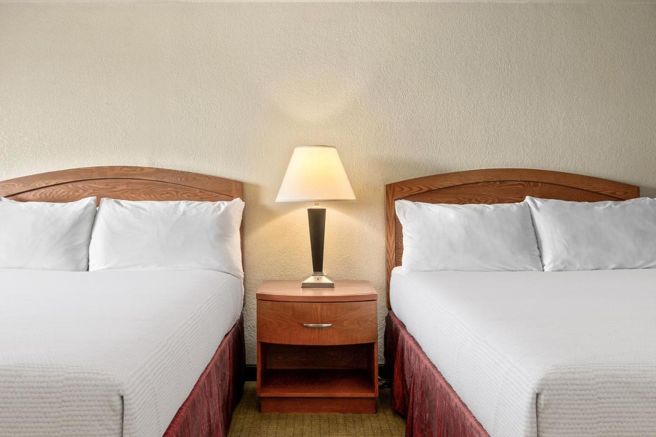 Golden Sails Hotel Лонг Бич Экстерьер фото
